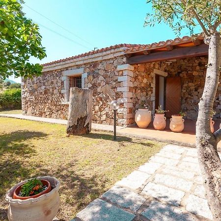 B&B Pettirosso Garden San Teodoro  Buitenkant foto