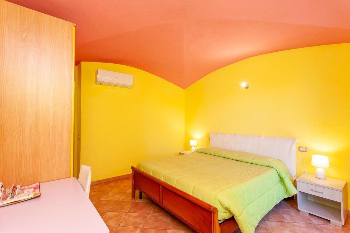 B&B Pettirosso Garden San Teodoro  Buitenkant foto