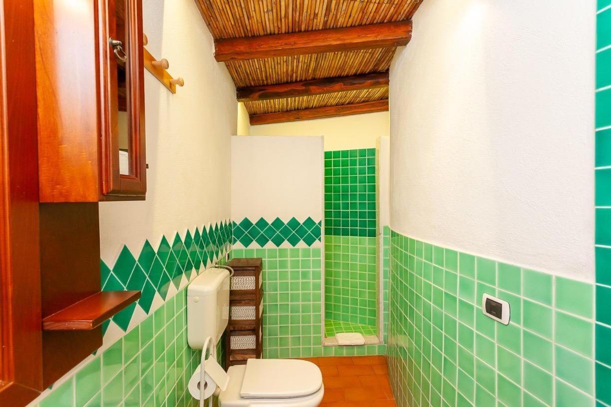 B&B Pettirosso Garden San Teodoro  Buitenkant foto