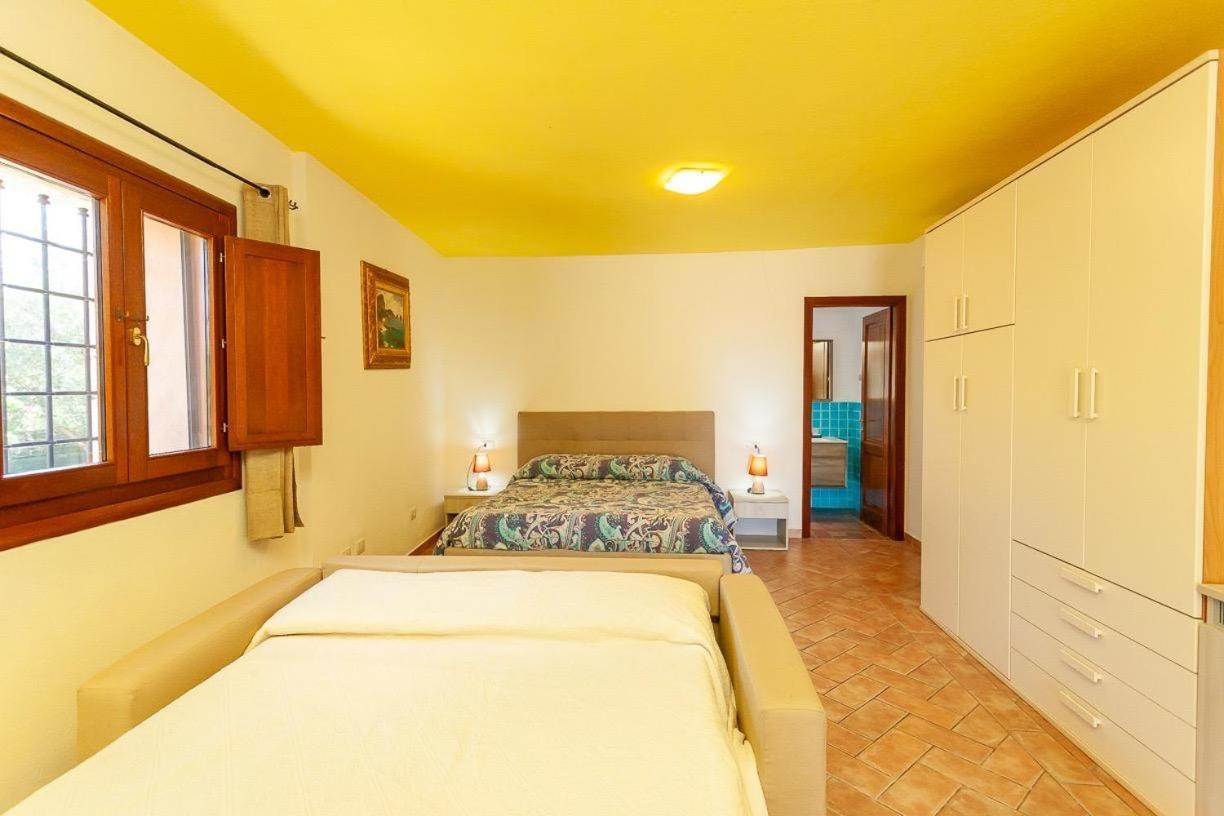 B&B Pettirosso Garden San Teodoro  Buitenkant foto