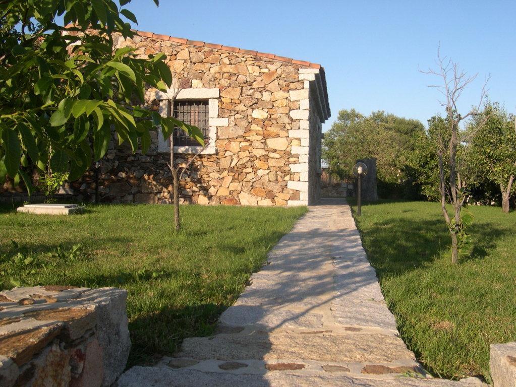 B&B Pettirosso Garden San Teodoro  Buitenkant foto